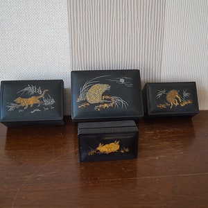 Set of 4 vintage lacquer wooden boxes, storage boxes, 4 boxes in oriental style.
