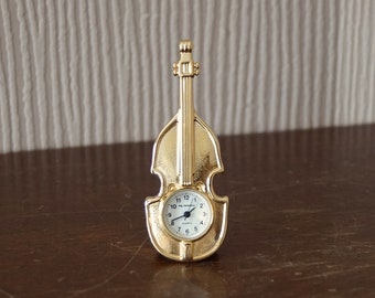 horloge à quartz miniature vintage, horloge miniature en forme de violon, mini horloge RUSSKO, bon fonctionnement.