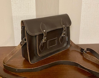Zatchels Classic Leather Satchel Bag Brown Adjustable Strap.