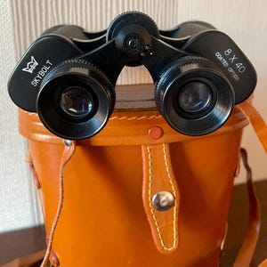 Skybolt 8x40 Binoculars Coated Optics, Field, Opera, Theatre, Racing Binoculars. With Case.