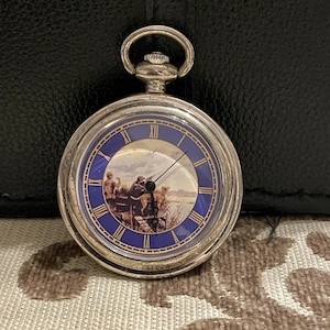 Vintage Majestic Quartz Pocket Watch With Chain. Flip Down Case Vintage Majestic Quartz Pocket Watch With Chain. Flip Down Case