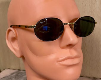 RAY BAN USA Model W2188 Bausch & Lomb oval lenses tortoise frame, vintage 80's.