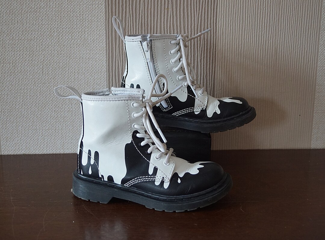 Botas Dr Marten para niños, tallas UK-11, US-12, EU-29, ojales