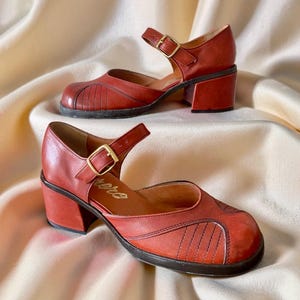 Vintage Corero women's shoes made in Belgium, size EU 39.5, UK 6, US 8.5.