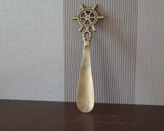 chausse-pied vintage en laiton.