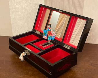 ヴィンテージの日本製漆塗りオルゴール - Etsy 日本