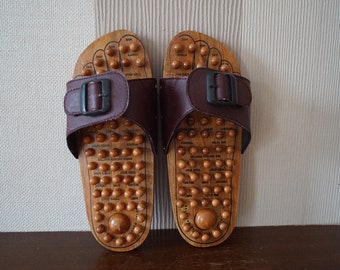 Vintage massage slippers, foot therapy tool, foot acupoint health massage.UK  5,5 - 6,5 Euro 39 - 40.