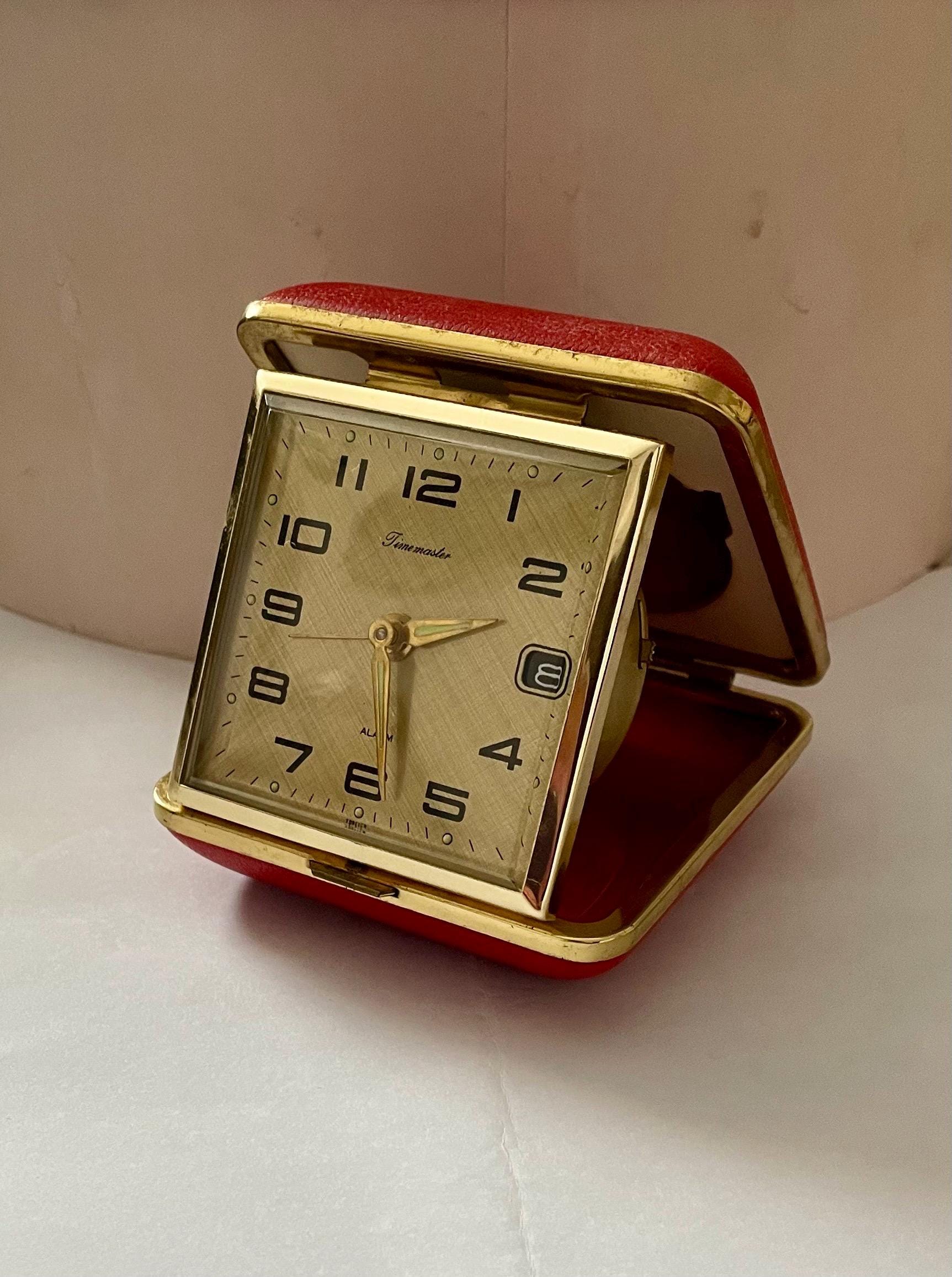 Mini Sveglia Silenziosa Da Viaggio Con Snooze E Luce Notturna – Orologio Al Quarzo 6x6 Cm, Senza Ticchettio, Alimentata A Batteria, Grigia, Per Comodino E Camera Da Letto