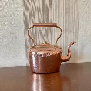 Antique copper teapot with lid, large size old copper kettle, polished.