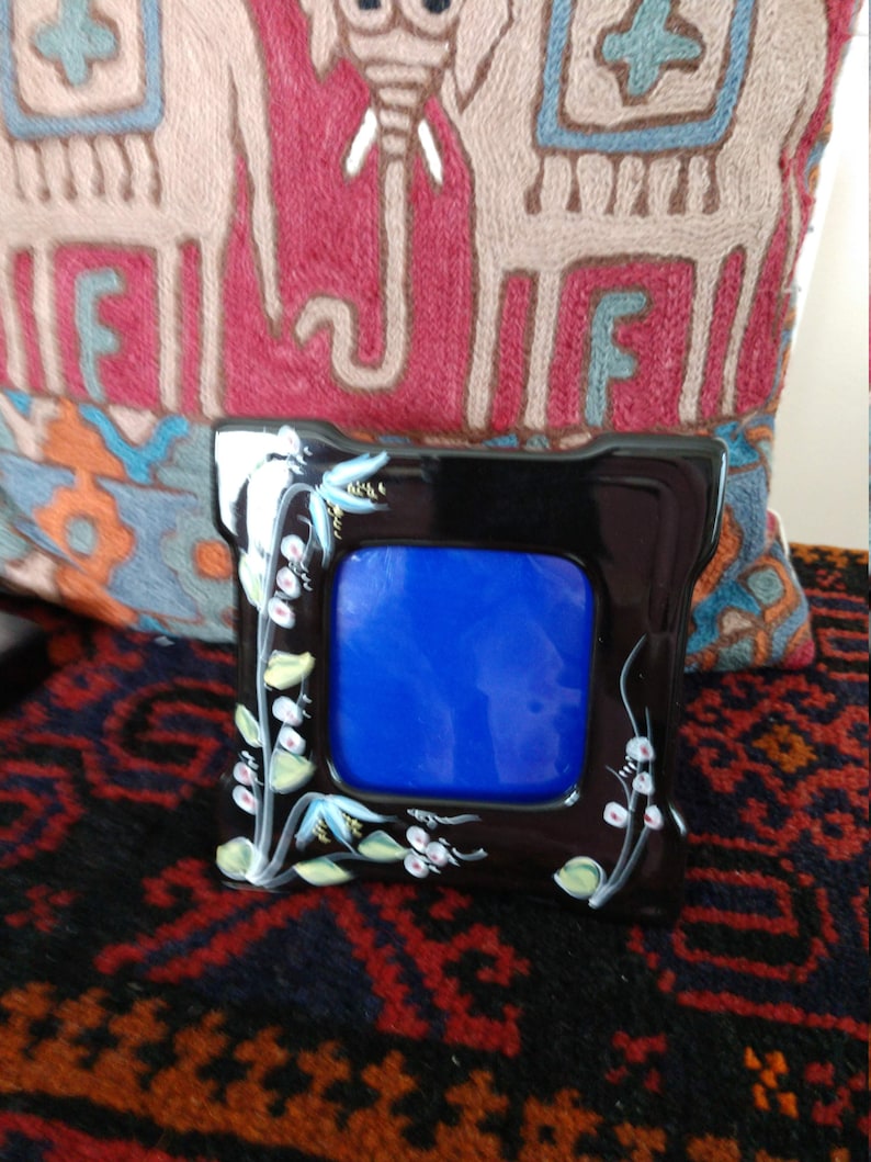 Italian Pottery Frame~Hand painted Majolica~Black Frame Photo Frame Castelli Italy~Vintage Ceramic Frame Floral Decoration~JewelsandMetals.
