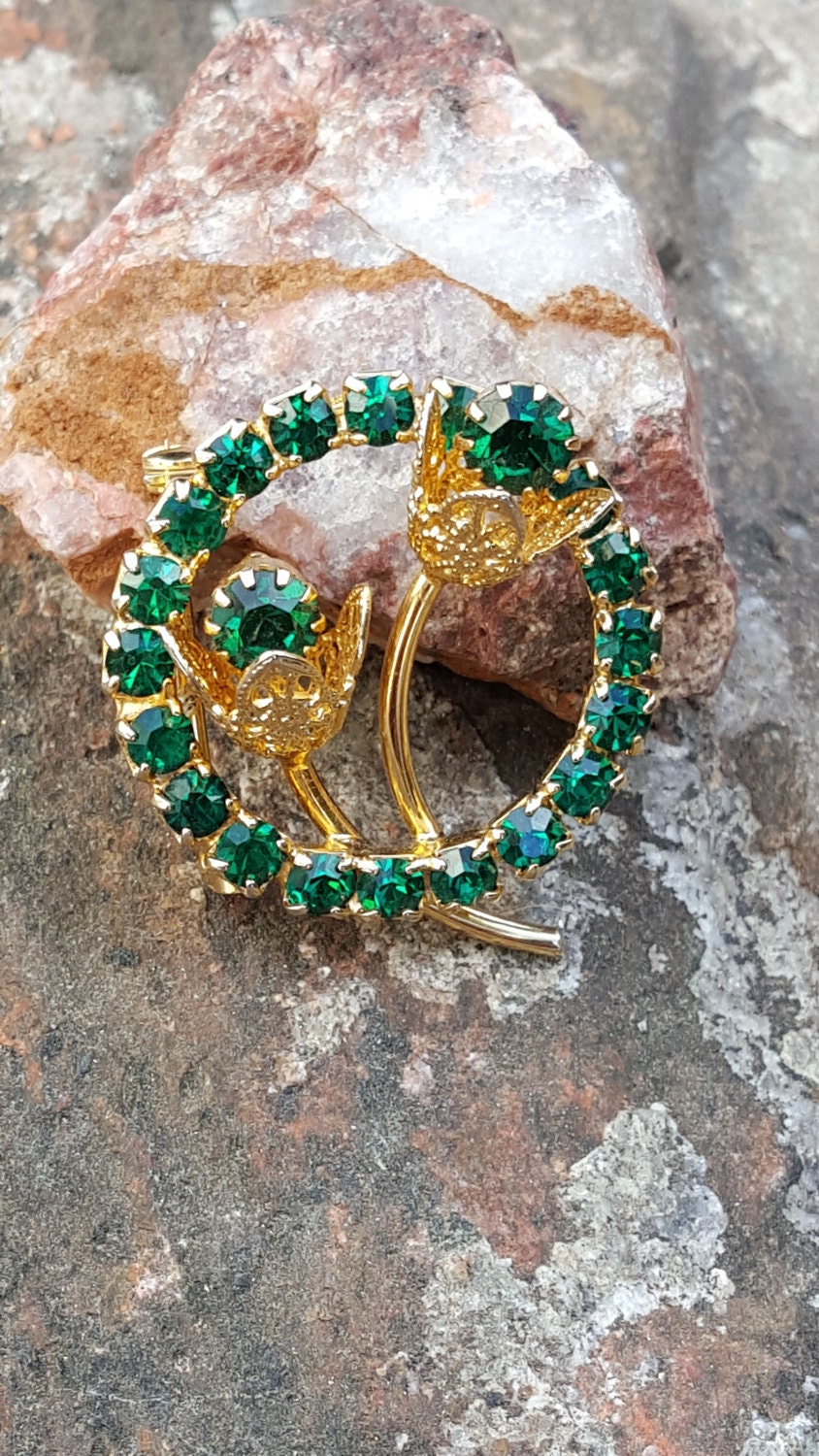 Vintage Rhinestone Brooch~Emerald Green Rhinestones~Gilt Brass Flower & Rhinestone Pin~Bridal Bouquet~JewelsandMetals 