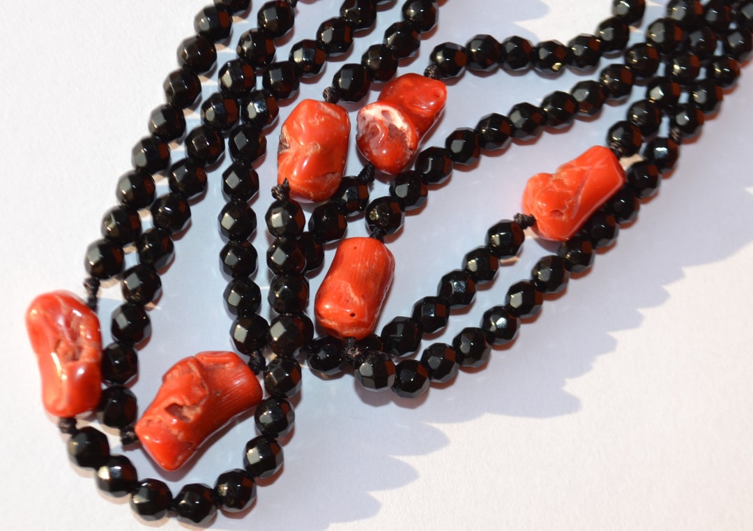 Collana Donna Delicata Con Perle Rotonde Sfaccettate In Rutilo