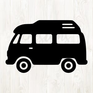 Könnte beinhalten: Schwarze Silhouette eines klassischen Wohnmobils mit abgerundetem Dach, rechteckigen Fenstern und kreisförmigen Rädern. Das Design ist einfach und grafisch, geeignet für verschiedene Anwendungen.