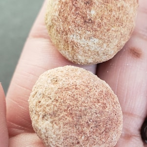 Sandstone Shaman Stones/Moqui marbles