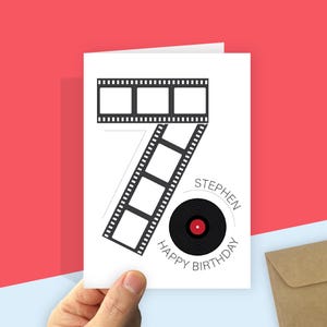 Tarjeta de cumpleaños personalizada para 70 años / Tema para amantes del cine y la música
