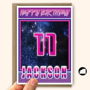 Gepersonaliseerde 11e verjaardagskaart voor jongen zoon broer Synthwave ruimtethema Grote kaartoptie