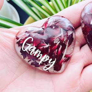 Memorial Gift, Funeral Flowers memorial, Flower Keepsake, Heart Funeral Flower, Memorial Flower Heart, Dried Funeral Wedding Flower Jewelry