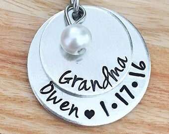 Necklace for grandma, Mother’s Day gift for grandma, grandma necklace, personalized charm necklace for grandma, grandma jewelry, grandma