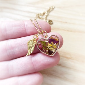 Memorial necklace with your dried flowers, funeral flowers jewelry, funeral flower beads, heart necklace with petals, Memorial funeral gift