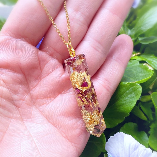 Crystal pendant necklace with your dried flowers, flower petal crystal point necklace, funeral flower necklace, memorial flower jewelry gift