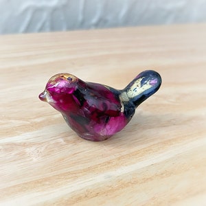 Custom made bird Made with Your Dried Flowers, songbird keepsake, bird figurine for memorial keepsake, funeral flower keepsake, flower petal