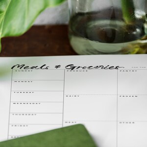 Weekly Meal Planner and Grocery List Printable // 8.5x11 // Digital Download image 2