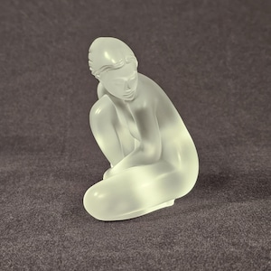 Lalique Frosted Crystal Venus Figurine