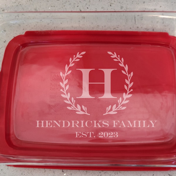 Personalized Pyrex Glass Bakeware dish 9x13 laser Engraved Wedding Gift Housewarming Gift,  Pyrex Glass, Casserole,  Monogram