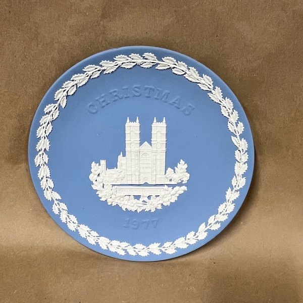 Wedgwood blue Jasperware collective plate/Christmas 1977/Westmnister Abbey/Made in England/London Landmarks/blue and white Plates