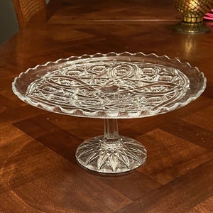 Vintage pressed glass cake stand/pedestal cake dish/scalloped edges/8.75" diameter/4.5" tall/birthday party/celebration serving piece