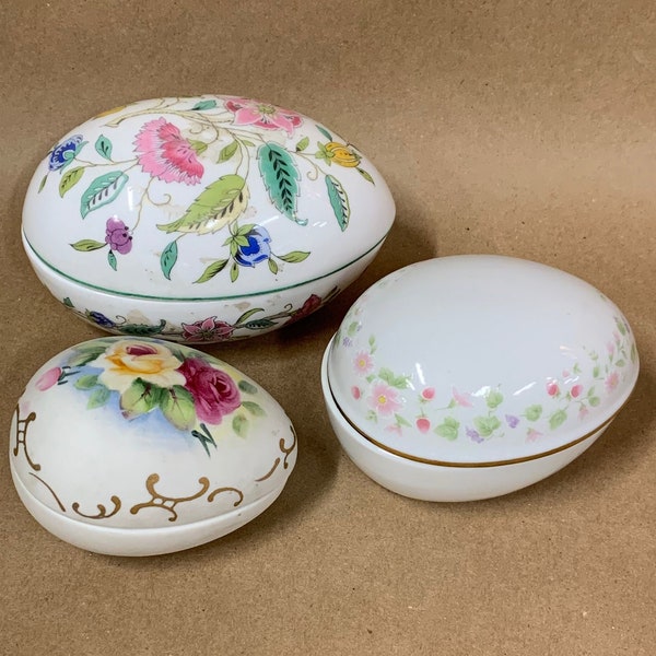 Set of 3 ceramic egg boxes/Easter eggs/trinket boxes/candy containers/jewelry boxes/Easter gift/Minton China made in England/made in Japan