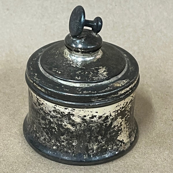 Antique metal box for shirt studs/vintage collar button box/men's trinket box/cuff links/primitive box/worn silver/shabby chic/victorian