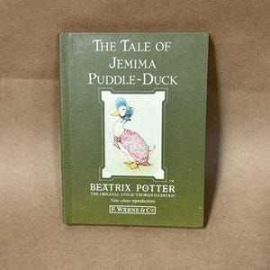Jemima Puddle Duck Beatrix Potter book/F Warne and Co./The tale of Jemoma Puddlel duck/small book 1987/