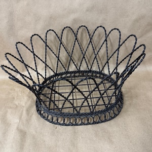 Vintage French wire basket/oval cache pot/black wire fruit basket/Flared wire basket/French style planter
