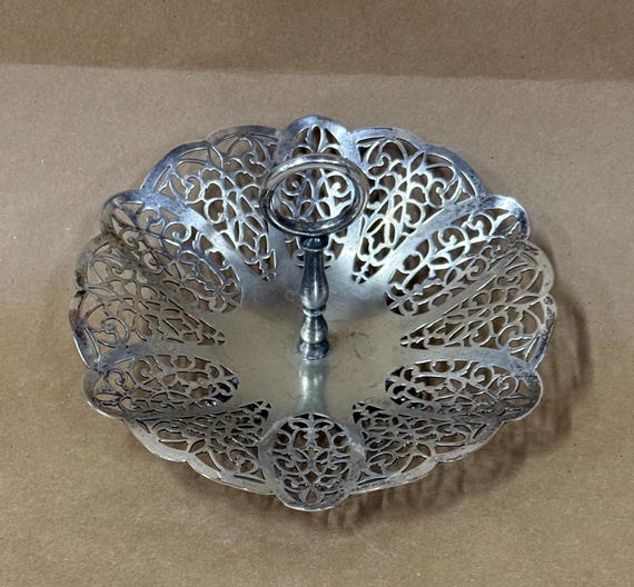 Silver Plated Lovelace Bon Bon Dish/candy Dish/pierced Reticulated