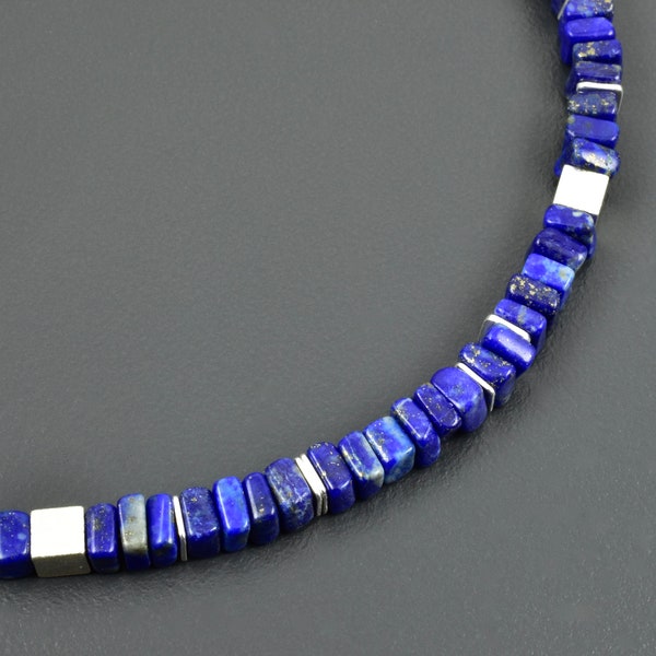 Lapislazuli-Kette mit viereckigen Scheiben und 925er Silberwürfeln - Lapis Lazuli Halskette Collier dunkelblau eckig handmade Geschenk