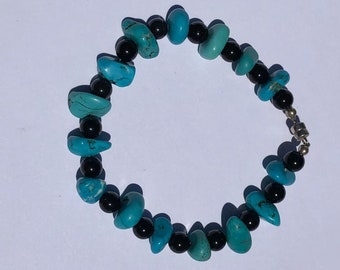 Turquoise Stone and Black Beaded Bracelet with Southwestern Style