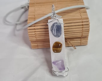 Colar de Selenita Enrolado com Fio