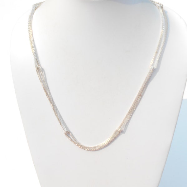 80's Finely Fluid Silver Metallic Colored Mesh Chain Link Matinee Length Necklace!