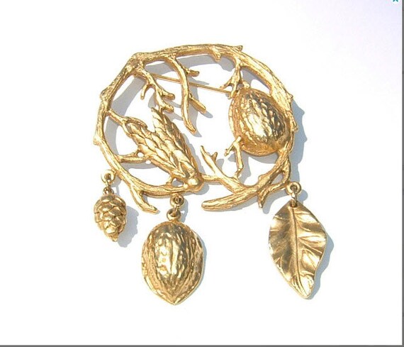 80s Gold Washed GOLDEN Drop Nut and Leaf Large Br… - image 1