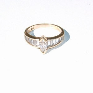 80&#39;s Marquise Zirconia Diamond and 10 Baguette Channel-set 14k Gold Band Size 6