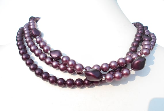 80's Jazzberry Jam Colored Faux Pearl 3-Strand Co… - image 1