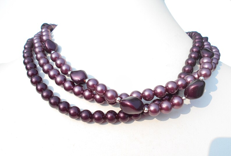 80's Jazzberry Jam Colored Faux Pearl 3-Strand Collar Necklace image 1