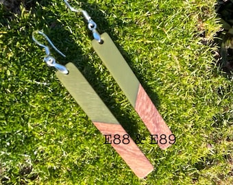 E88-E90 Resin & wood earrings