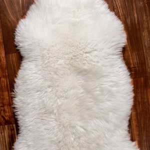 Genuine Sheepskin Rug Single Pelt Ivory White Fur, Approx. 2ft x 3ft image 4