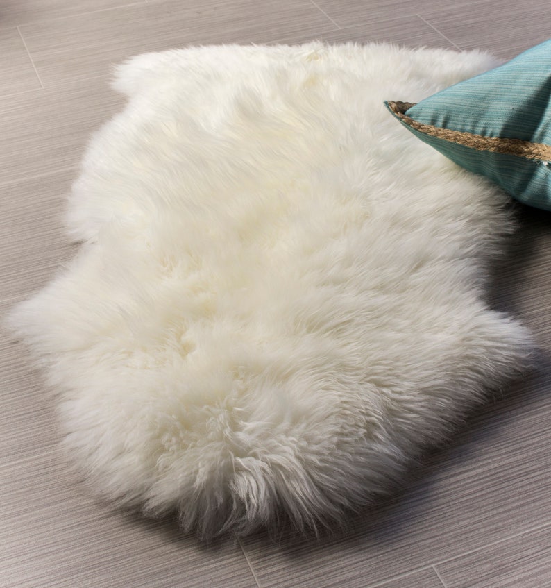 Genuine Sheepskin Rug Single Pelt Ivory White Fur, Approx. 2ft x 3ft image 8