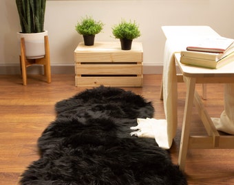 Super Soft Faux Sheepskin Rug Furry Accent Rug, 2' x 4' Shaped