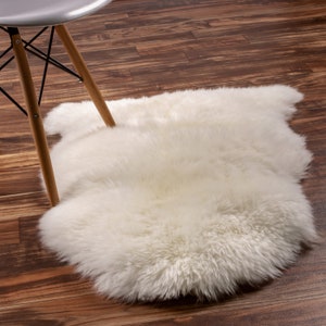 Genuine Sheepskin Rug Single Pelt Ivory White Fur, Approx. 2ft x 3ft image 6