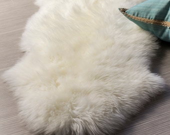 Genuine Sheepskin Rug Single Pelt Ivory White Fur, Approx. 2ft x 3ft