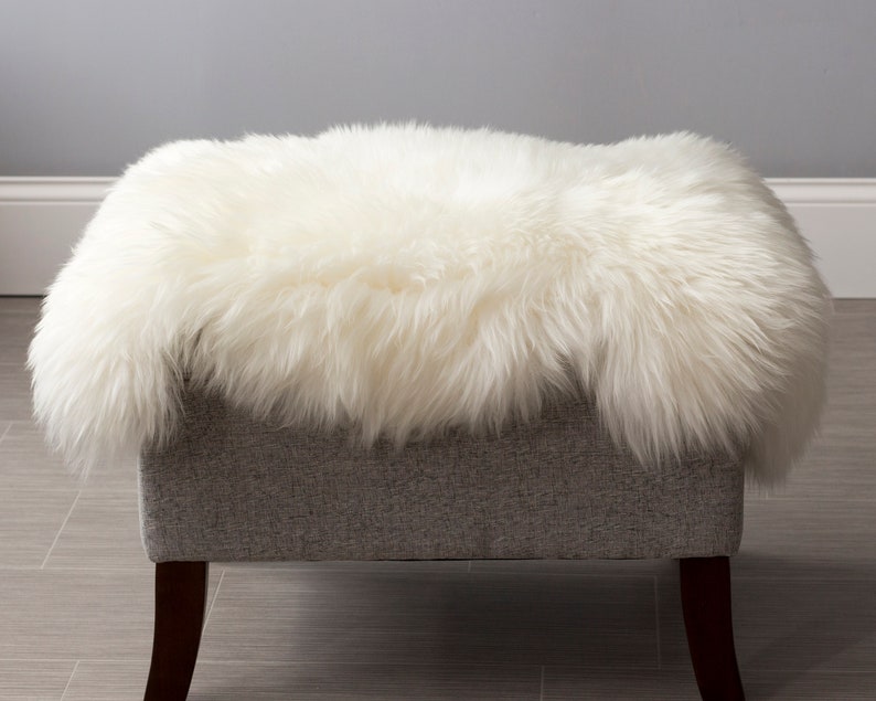 Genuine Sheepskin Rug Single Pelt Ivory White Fur, Approx. 2ft x 3ft image 3